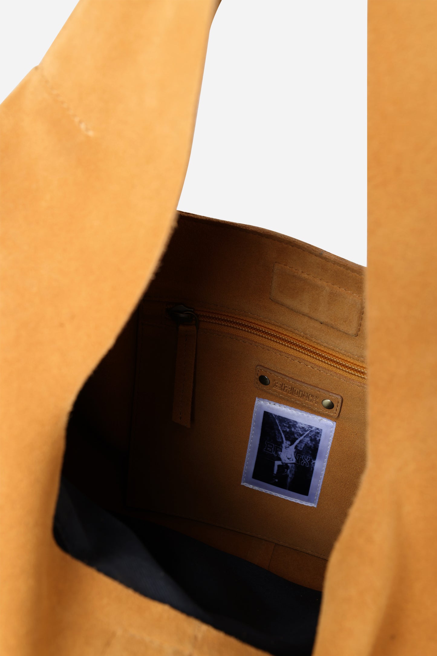 al-ivia | toffee