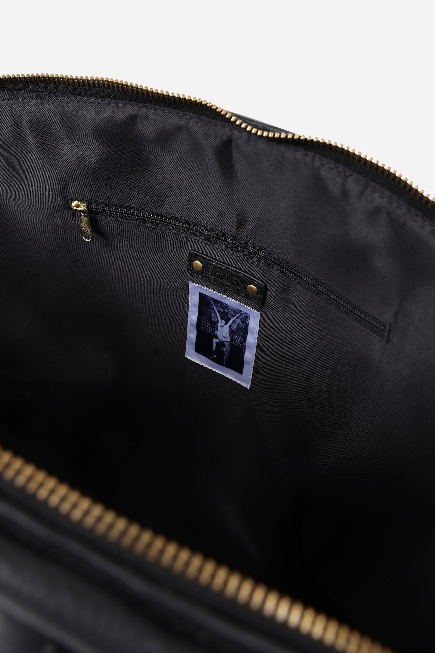 bow-la | black