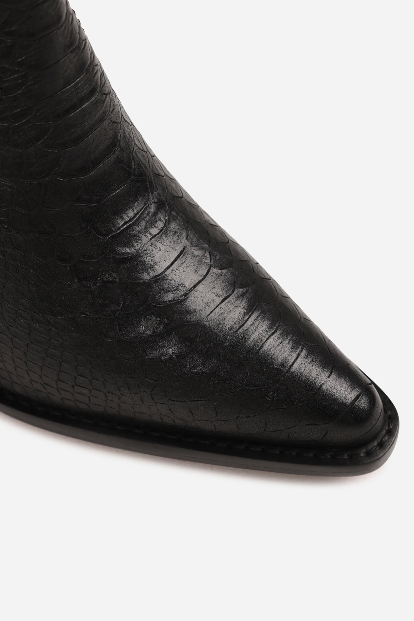 new-kole | black