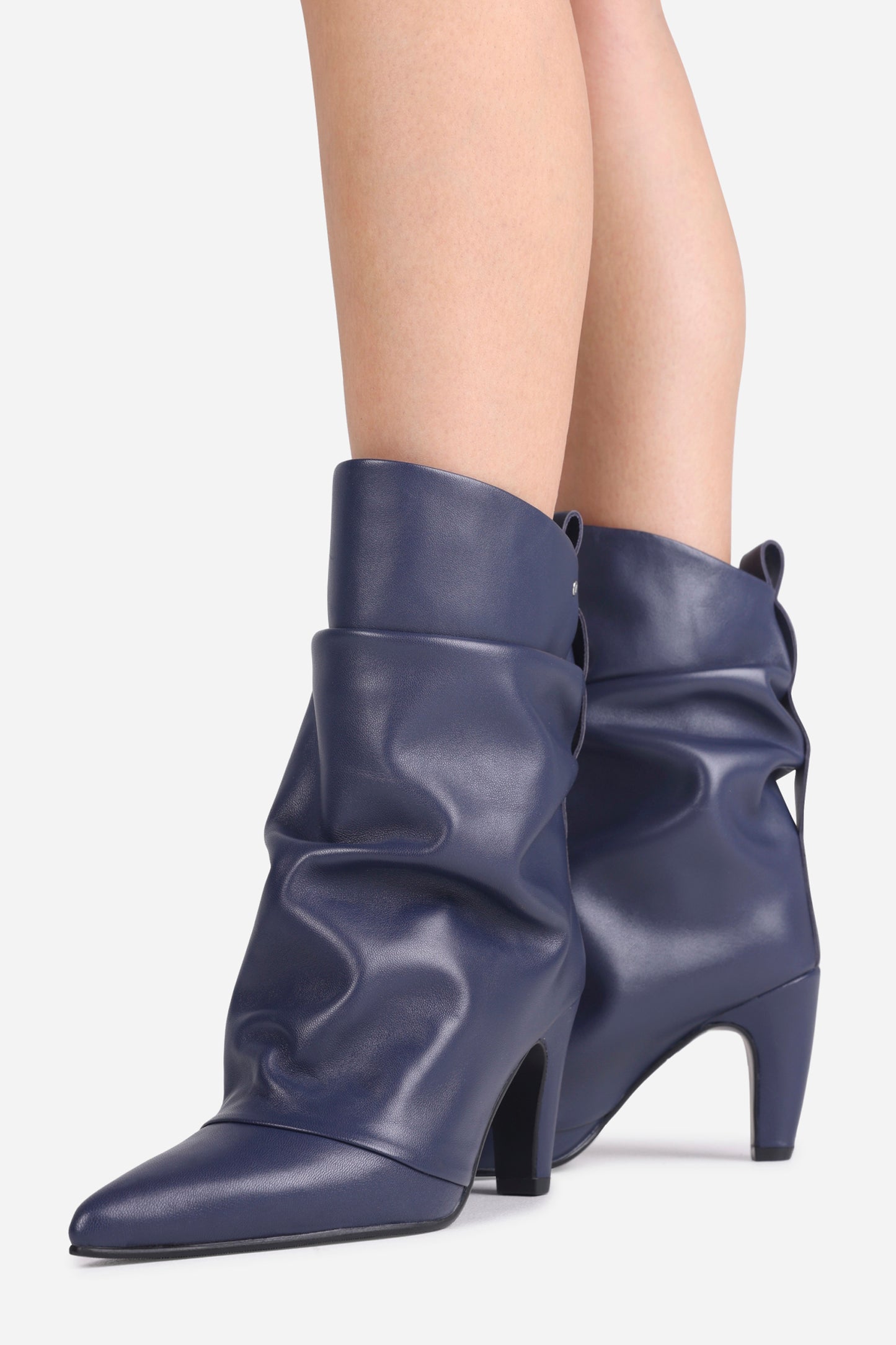 low-jadey | midnight blue