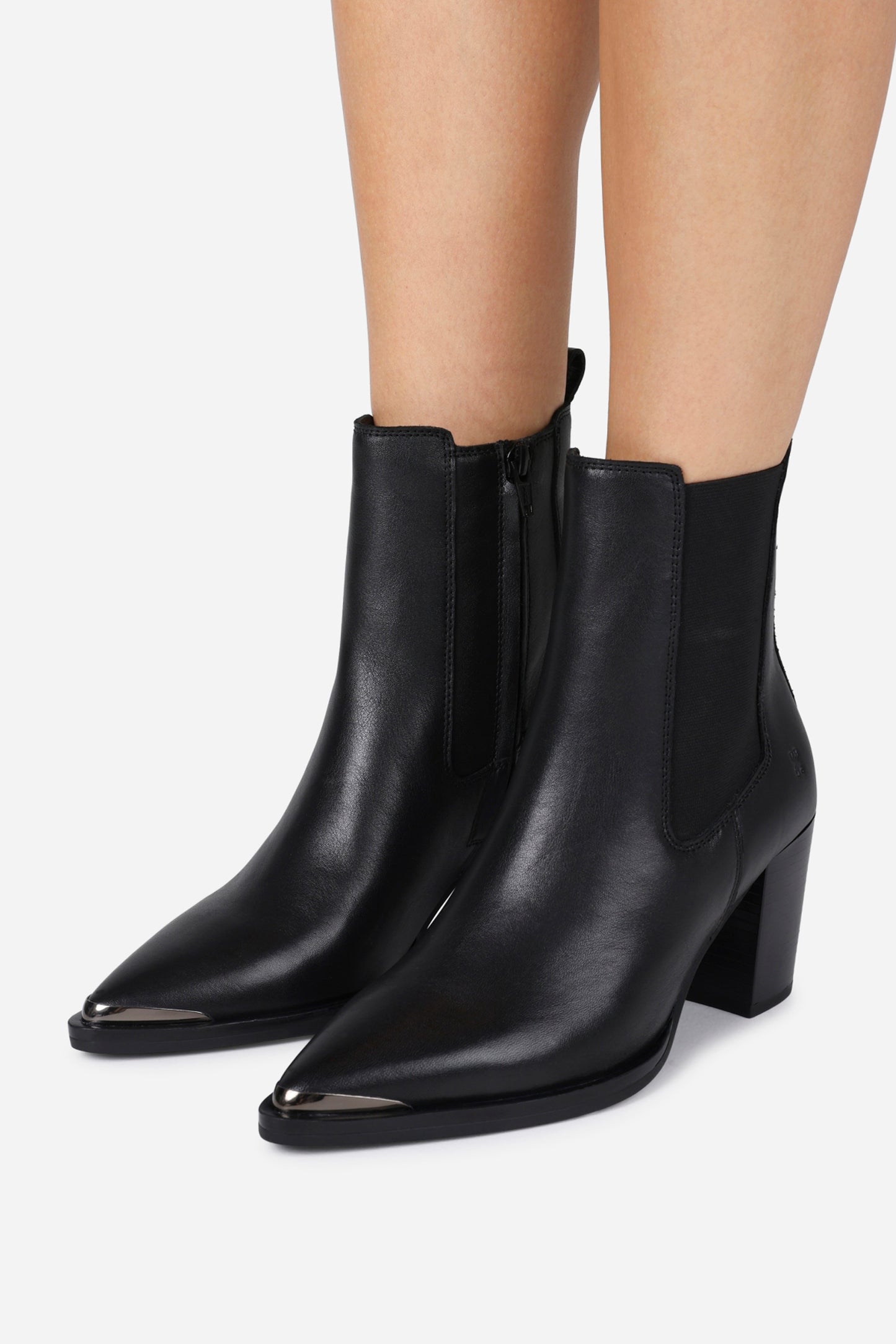 americana-low | black