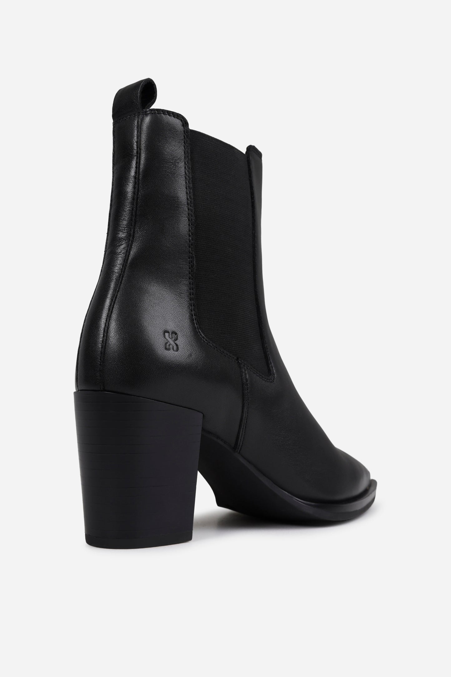 americana-low | black