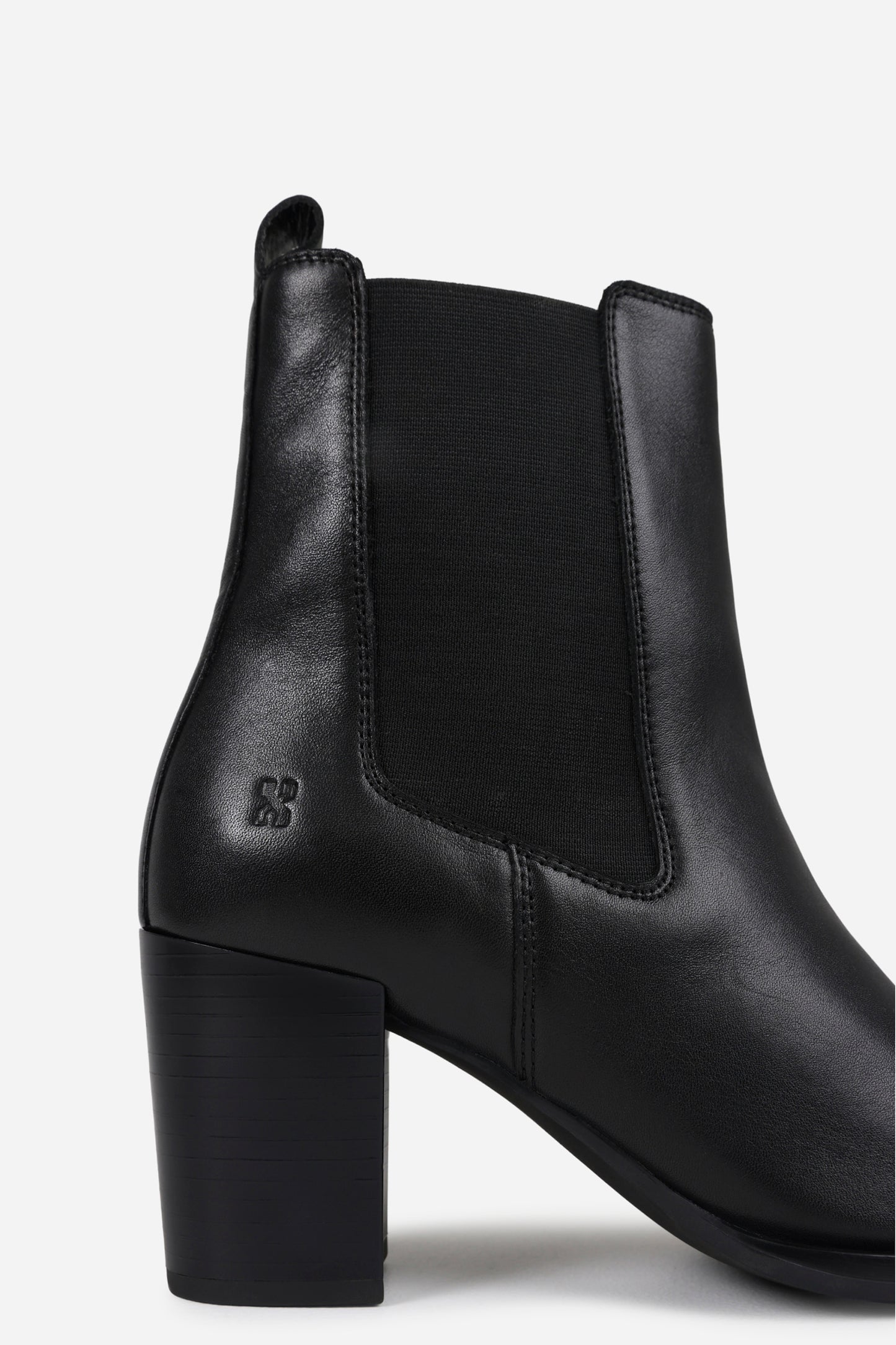 americana-low | black