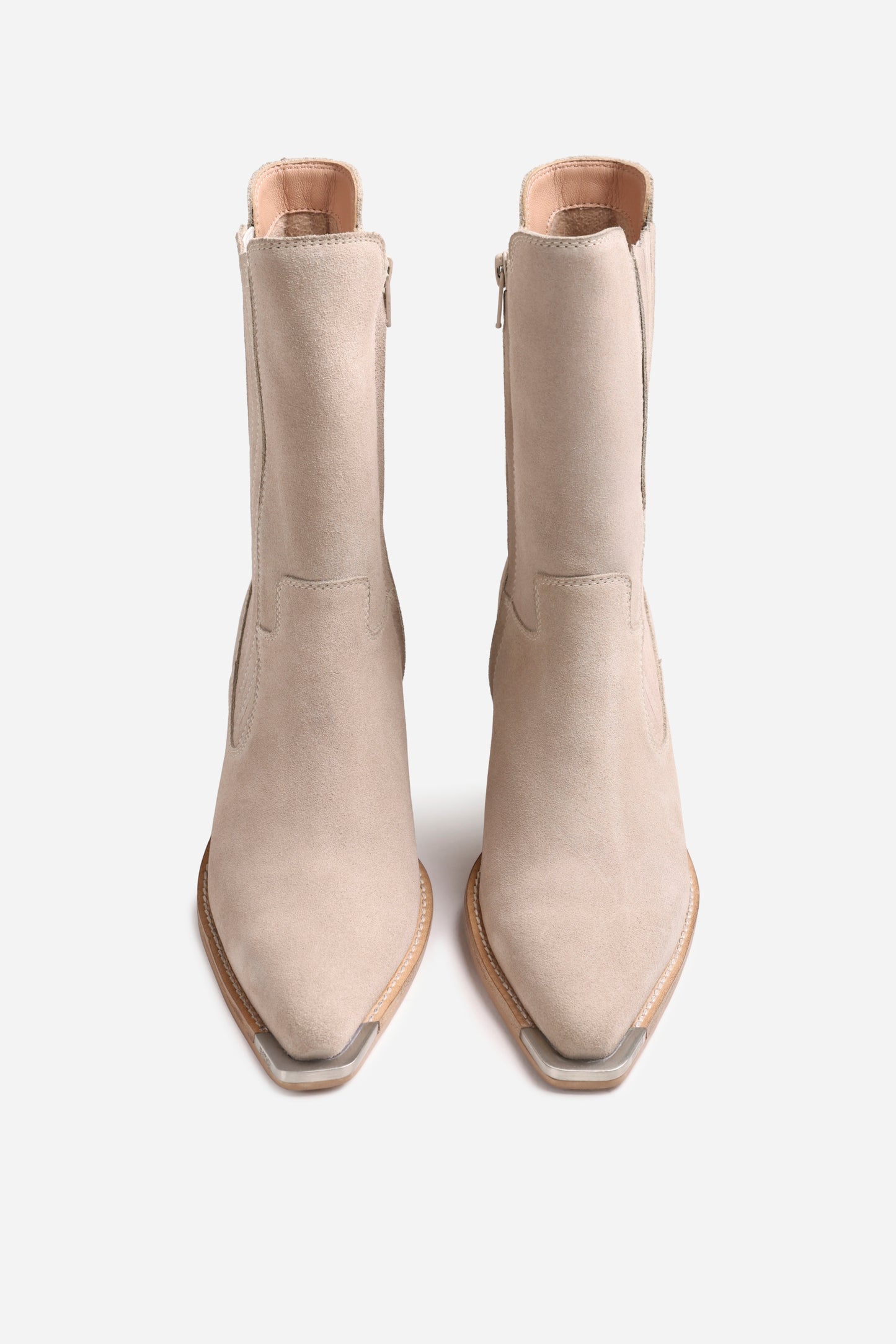 next-low-kole | sand