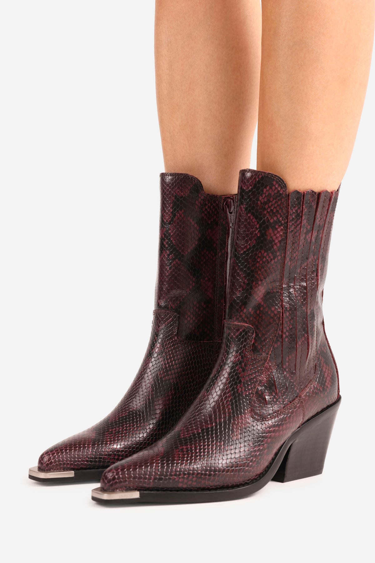 next-low-kole | deep bordeaux