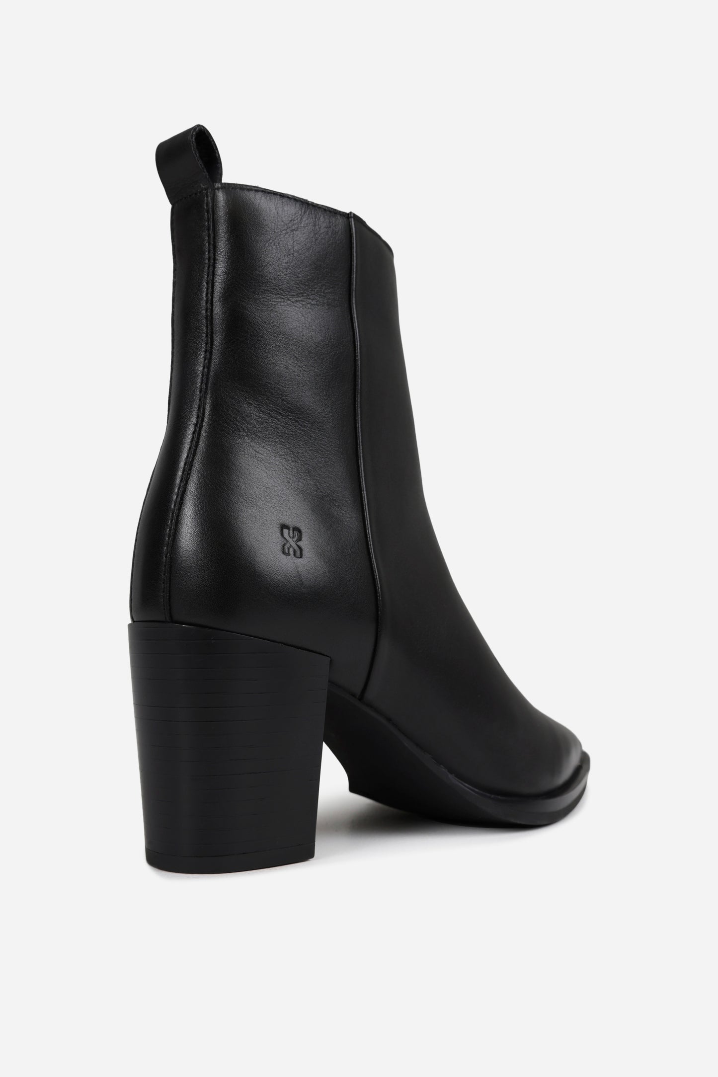 americana-low | black