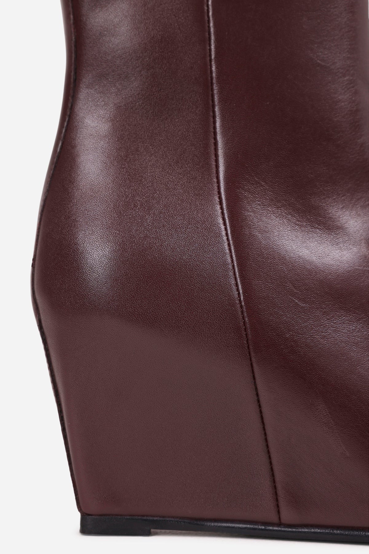 selin-a | deep bordeaux