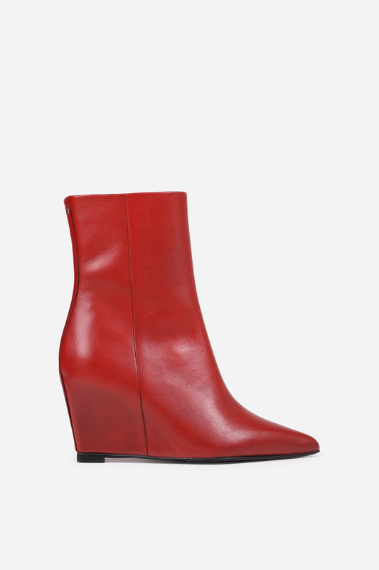 selin-a | lava red