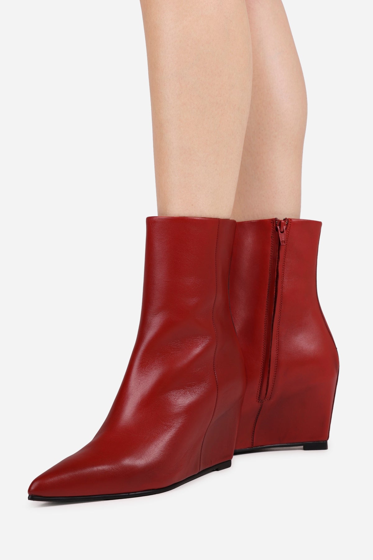 selin-a | lava red