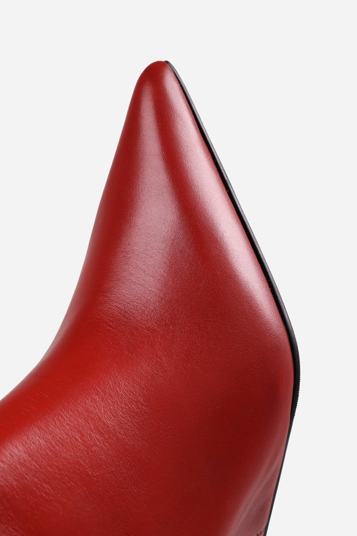 selin-a | lava red