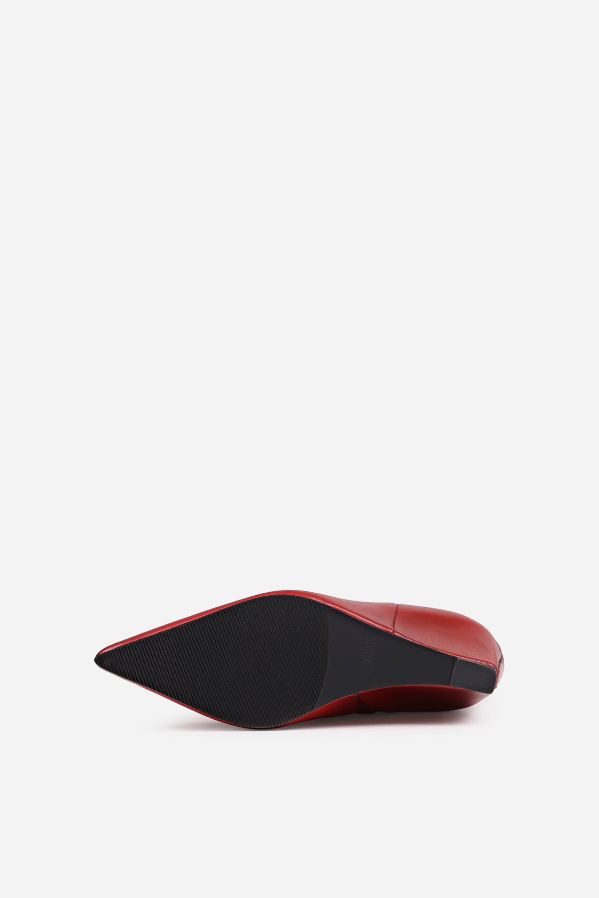 selin-a | lava red