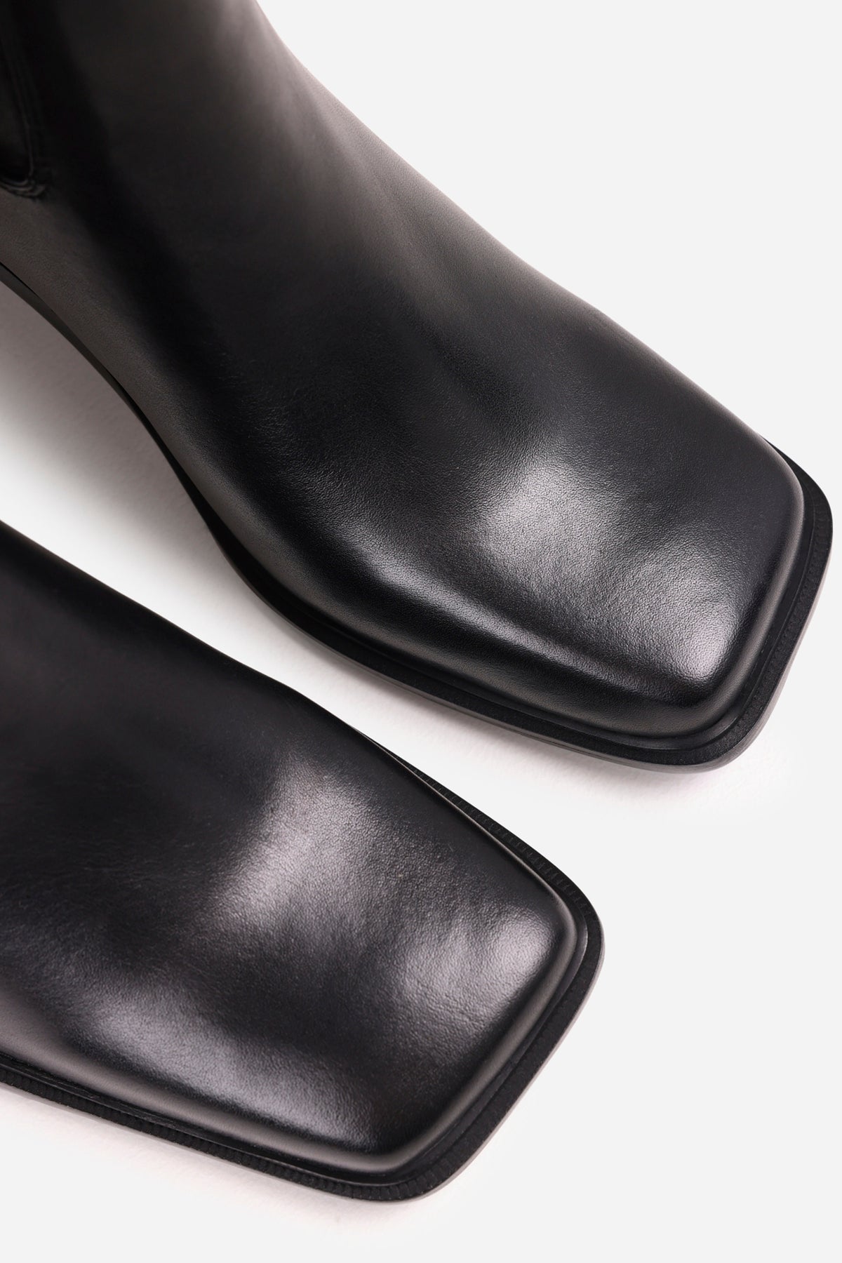 new-corfu | black