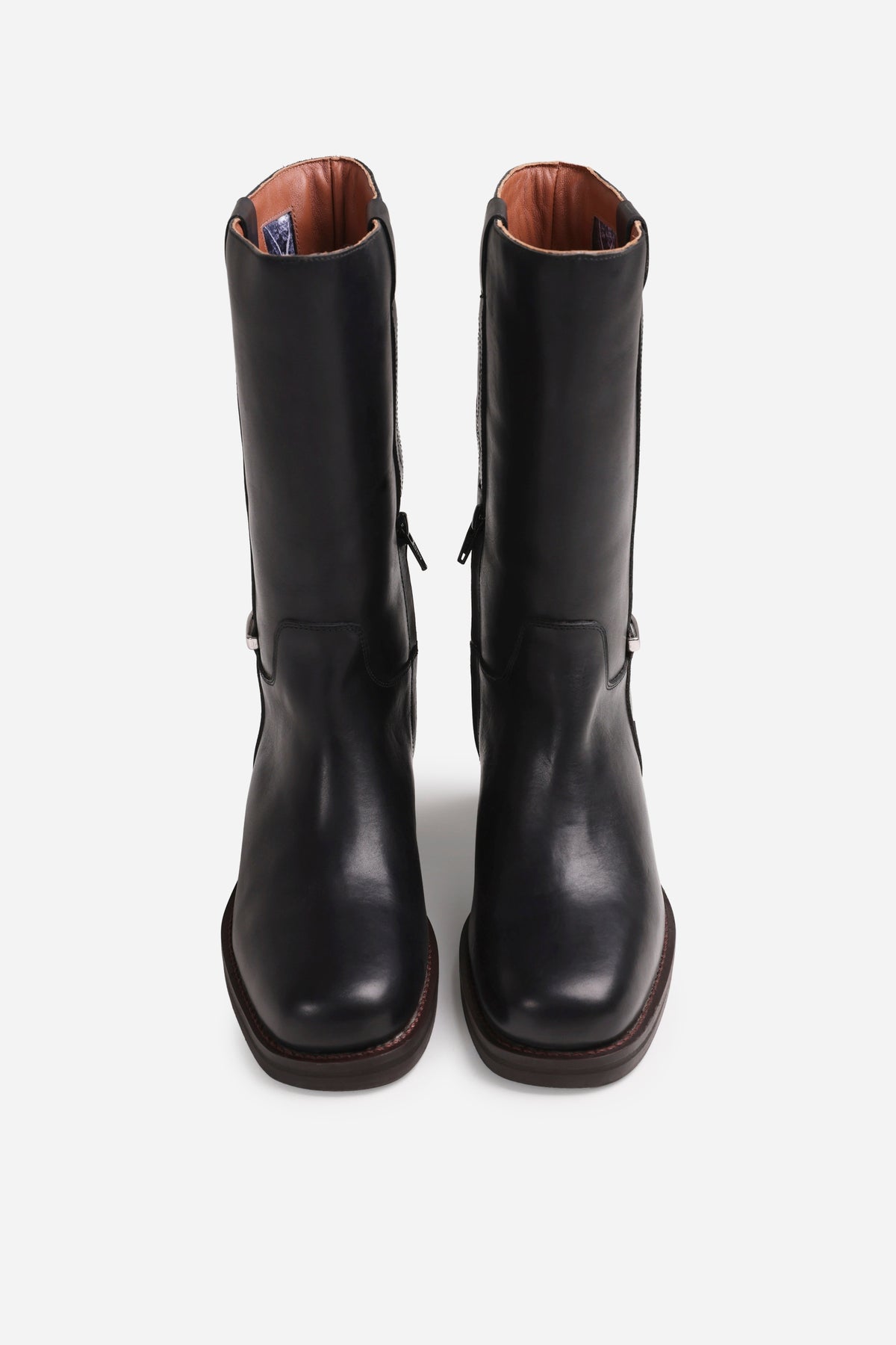 ky-ley | black/dark brown