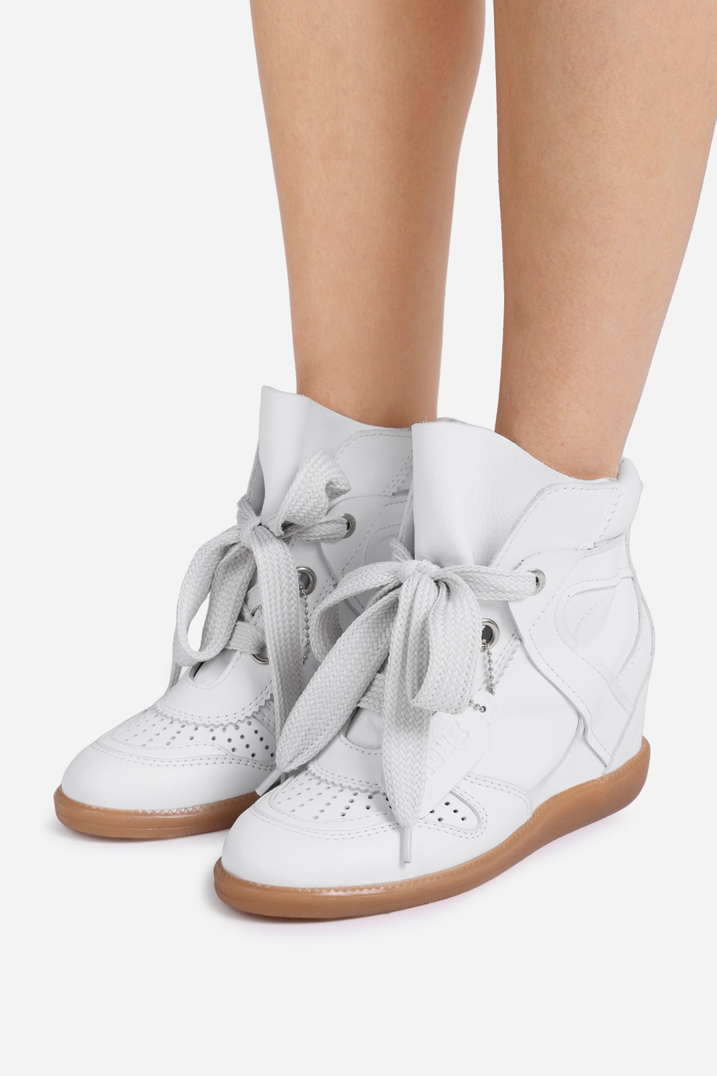 Jae-yy | off white/gum