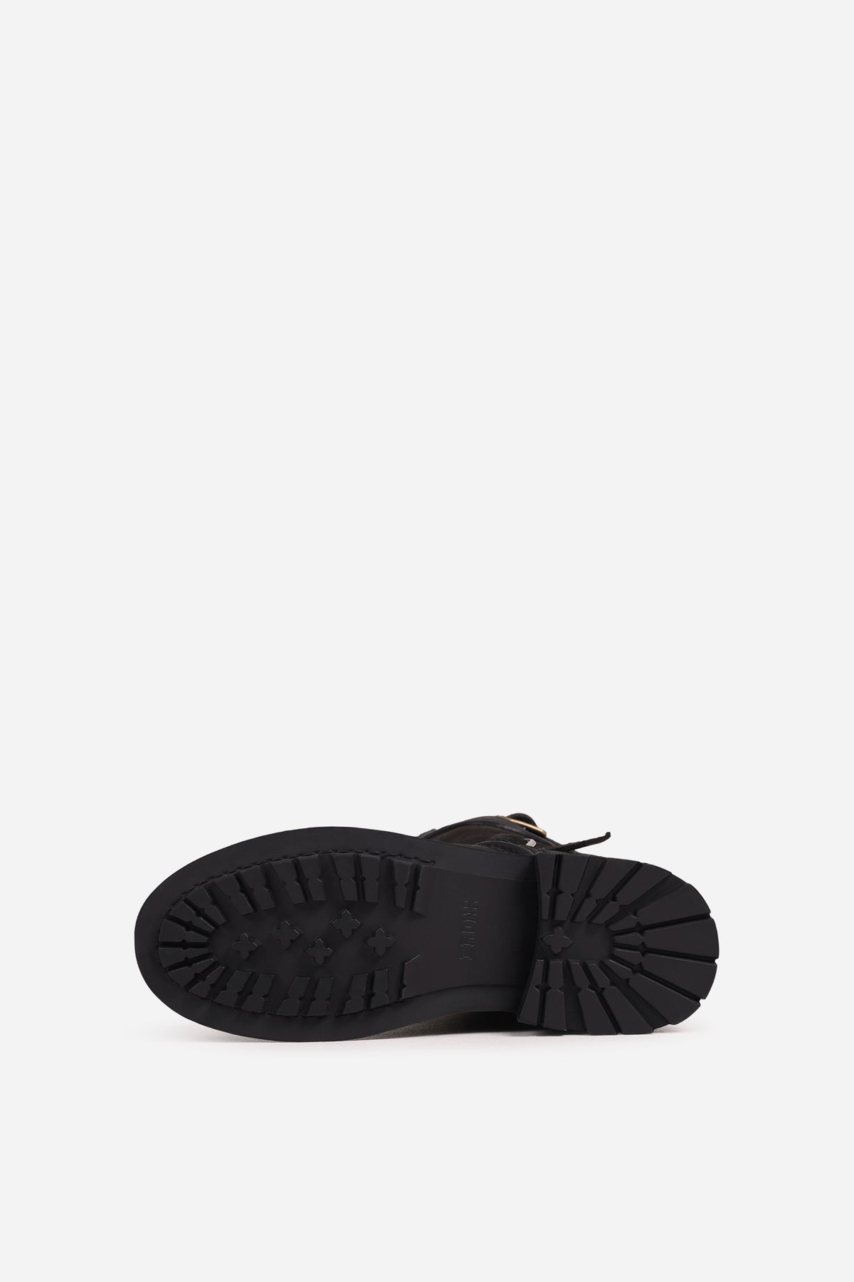 strick-er | black