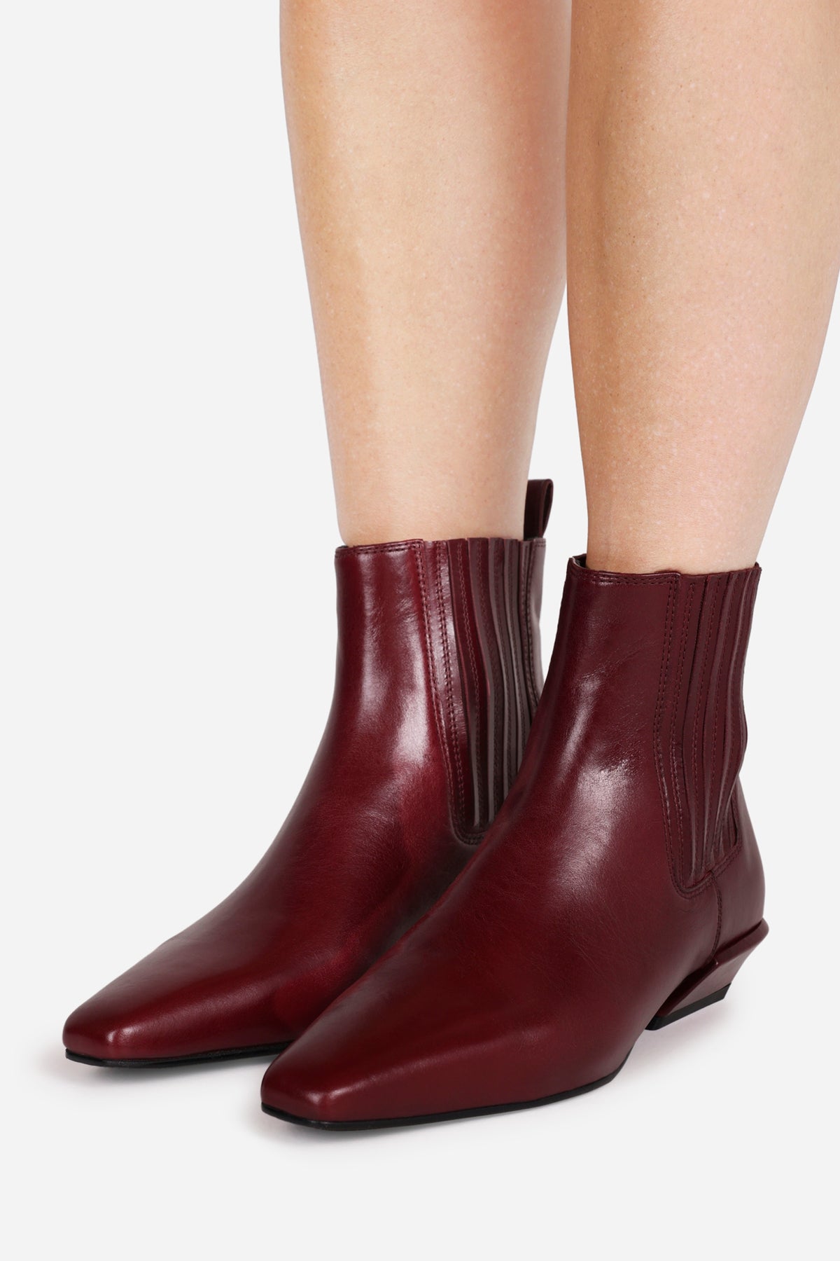 vienn-a | deep bordeaux