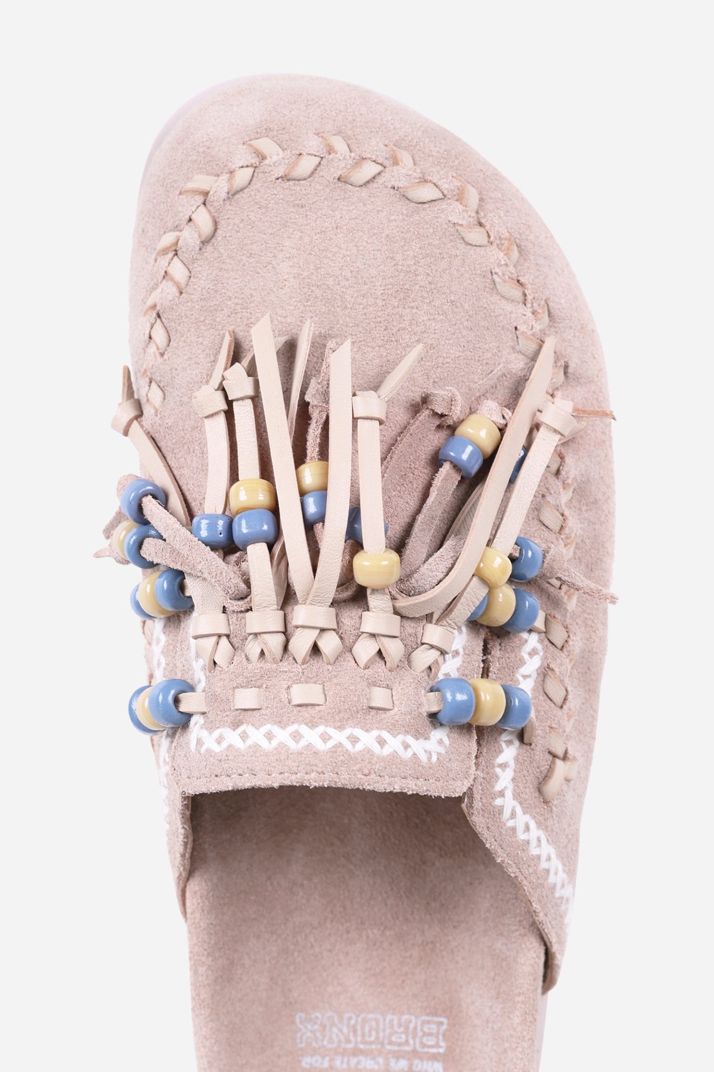 bo-nnie | oatmilk/powdered blue