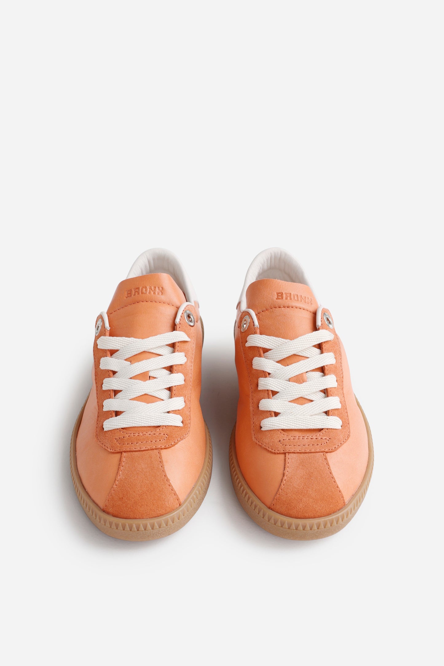 Bob-bie | amber orange/off white