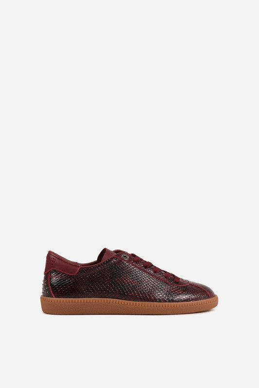 bob-bie | deep bordeaux