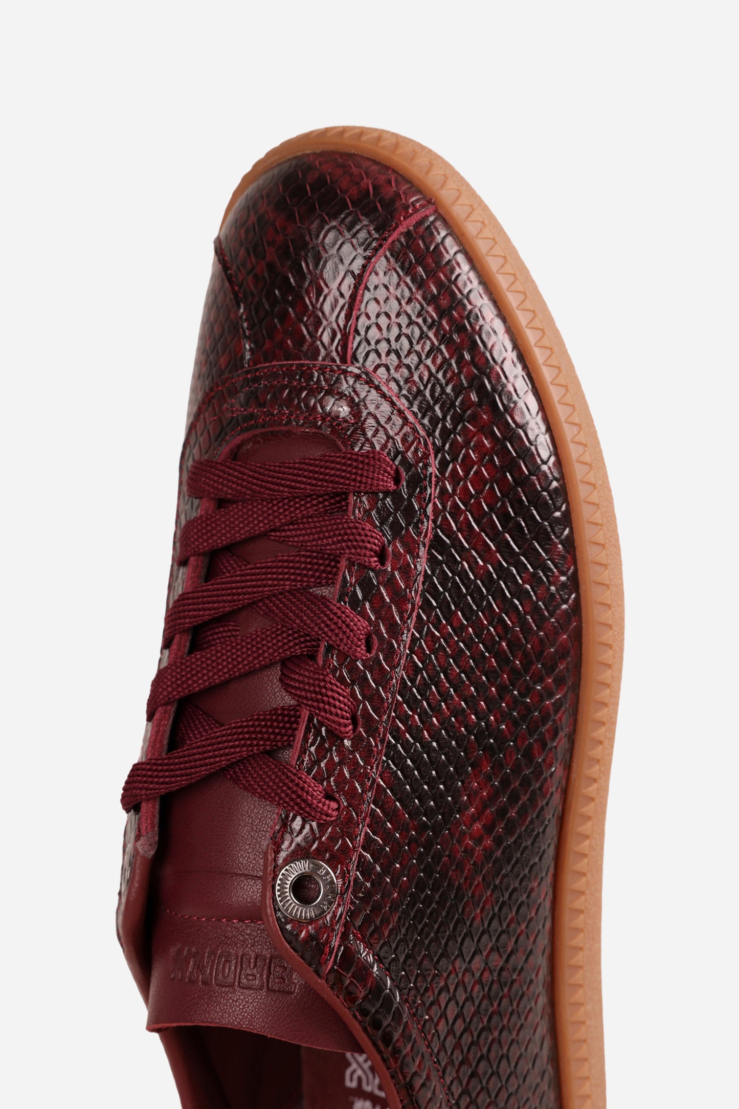 bob-bie | deep bordeaux