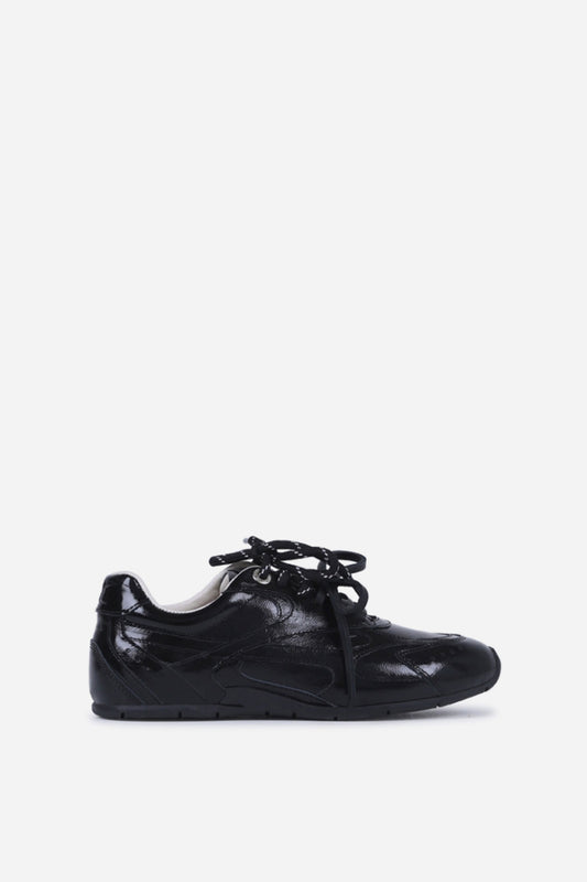myr-aa | black