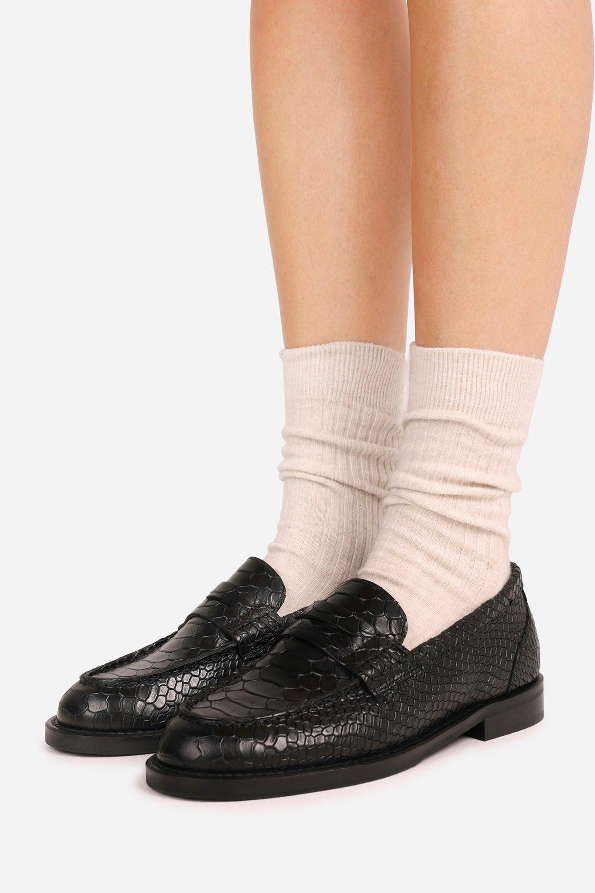 tran-sitt | black