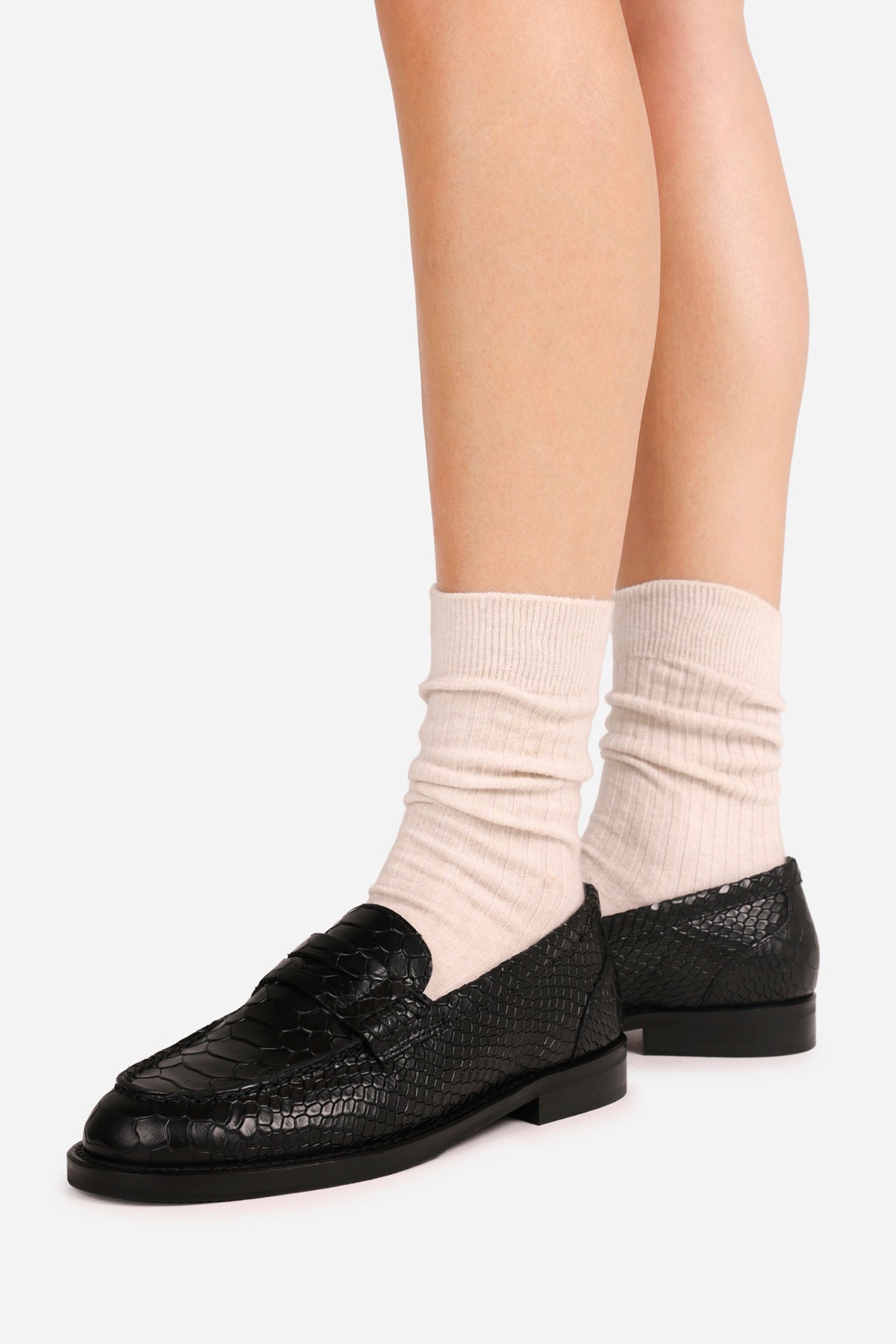 tran-sitt | black