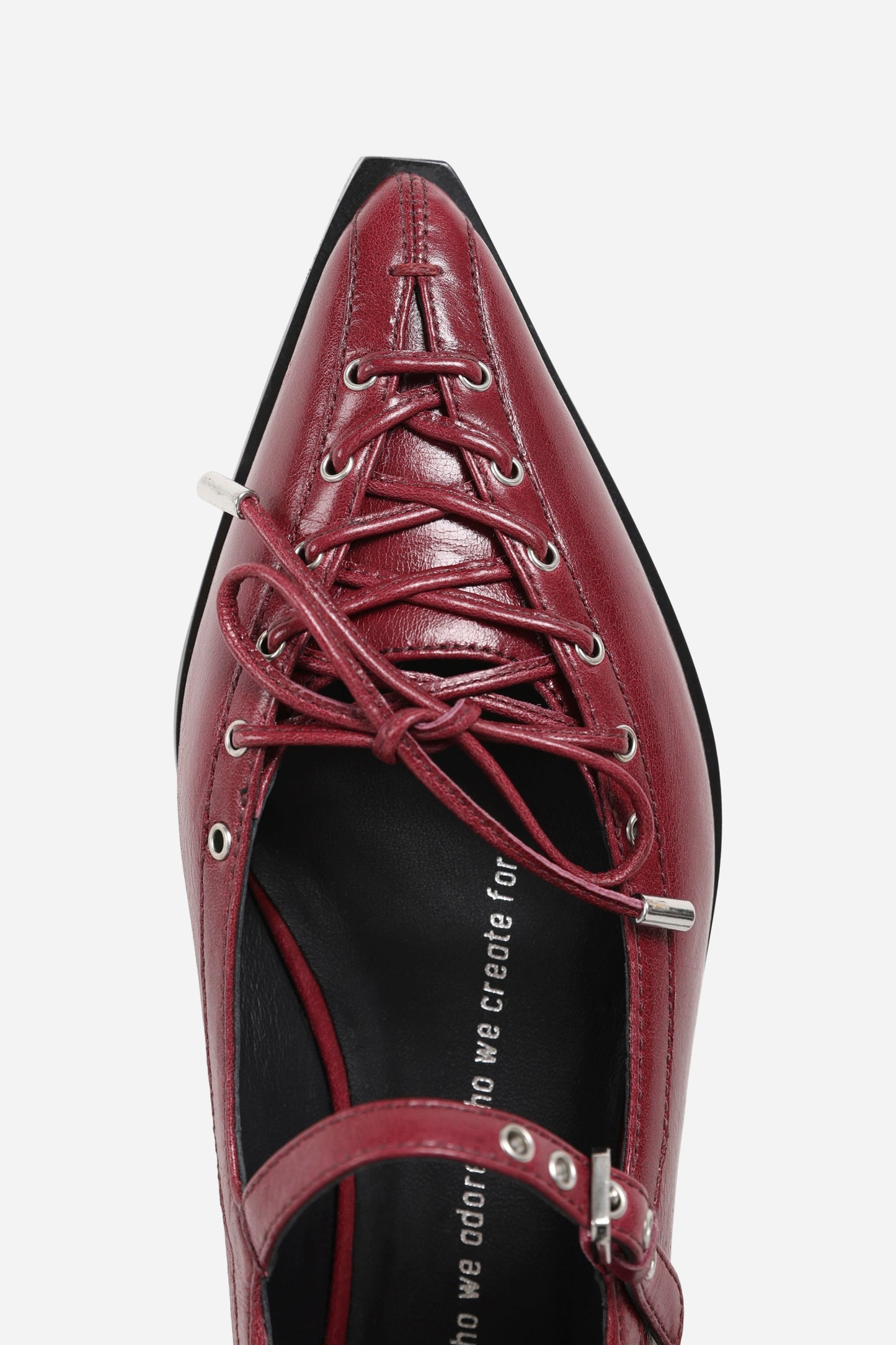 laur-ynn | winter oxblood