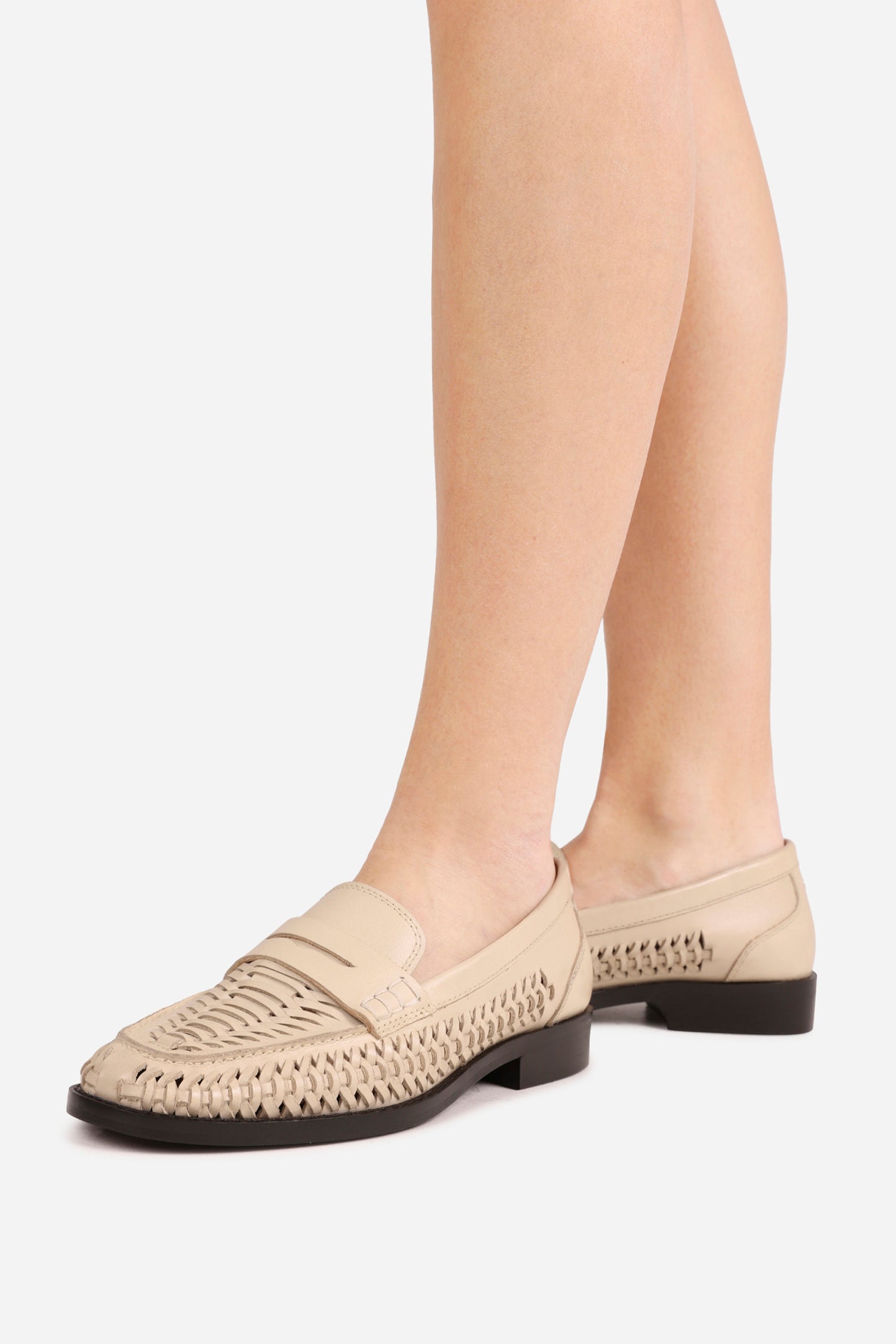 zur-ii | off white/black