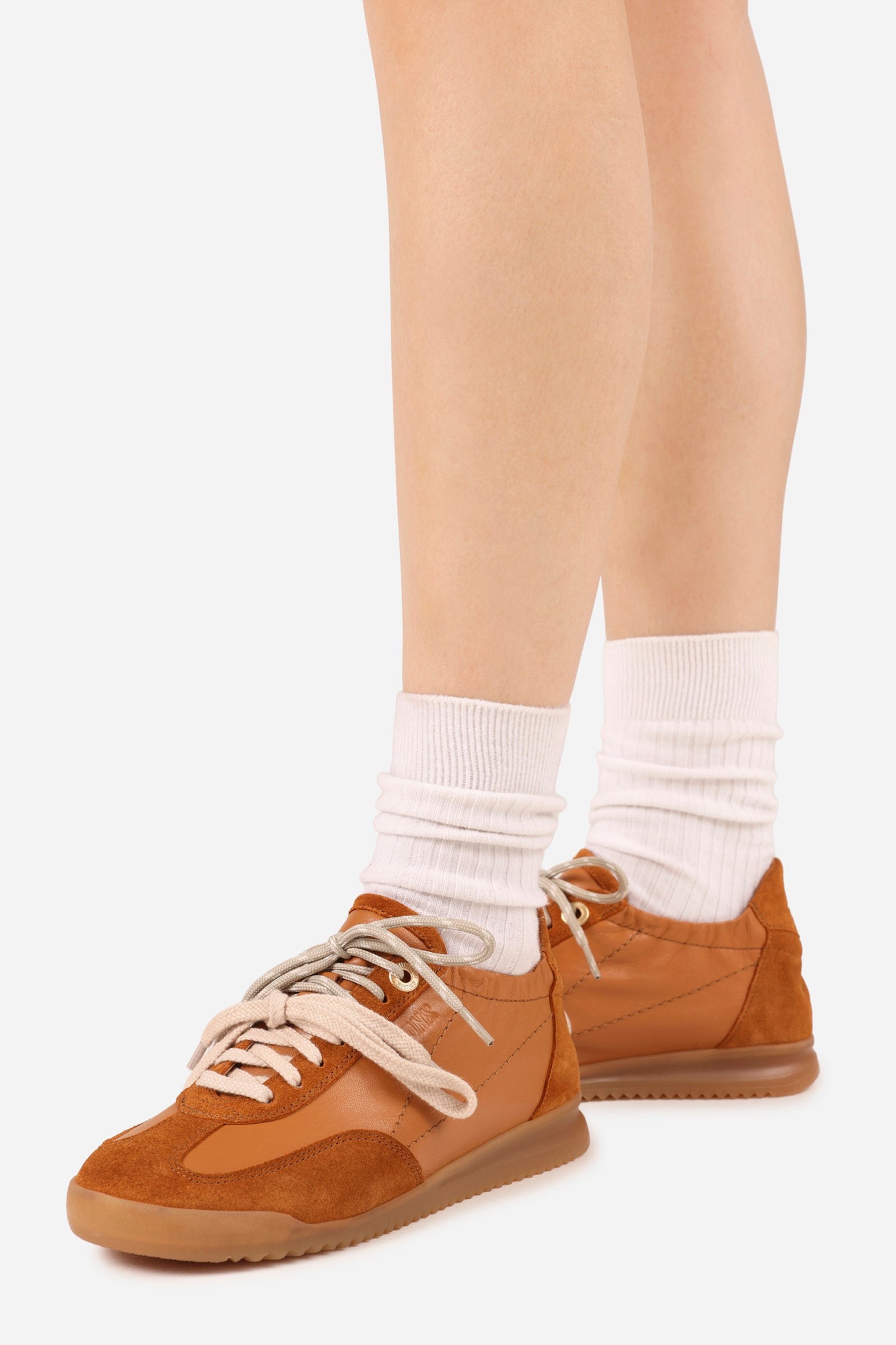 caramel♡ Cli-oo | caramel/gum – BRONX