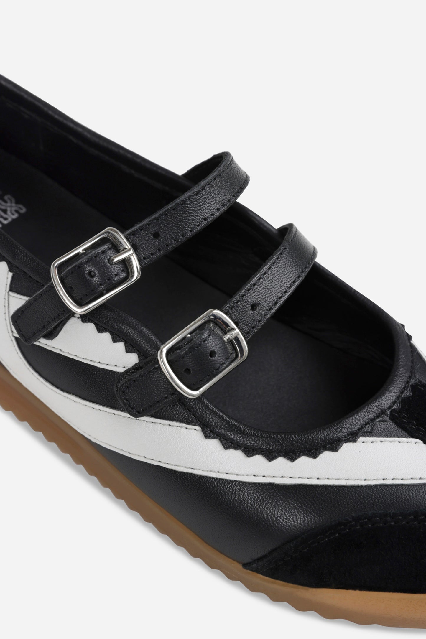 cli-oo | black/off white/gum