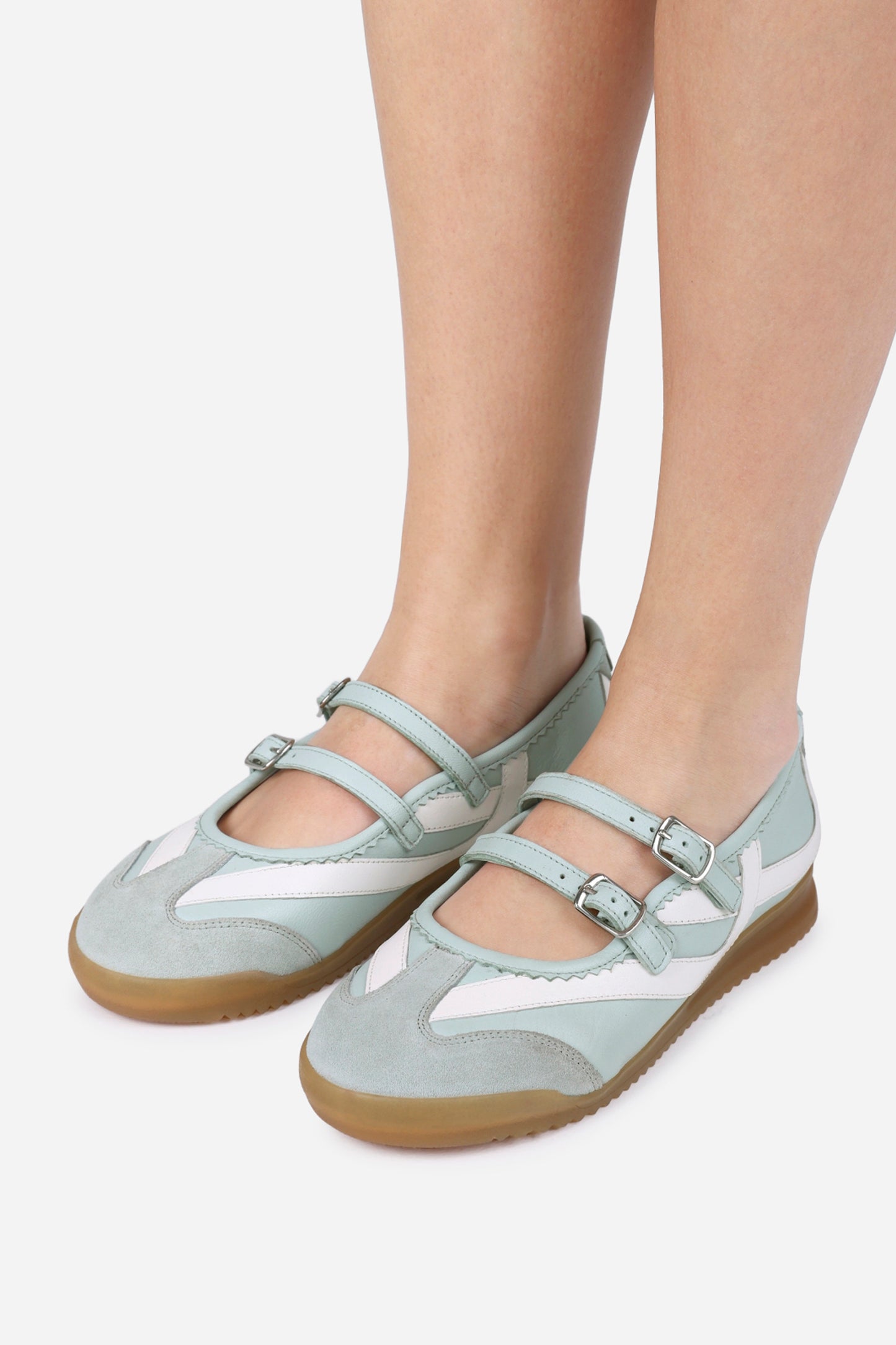 cli-oo | fresh mint/off white