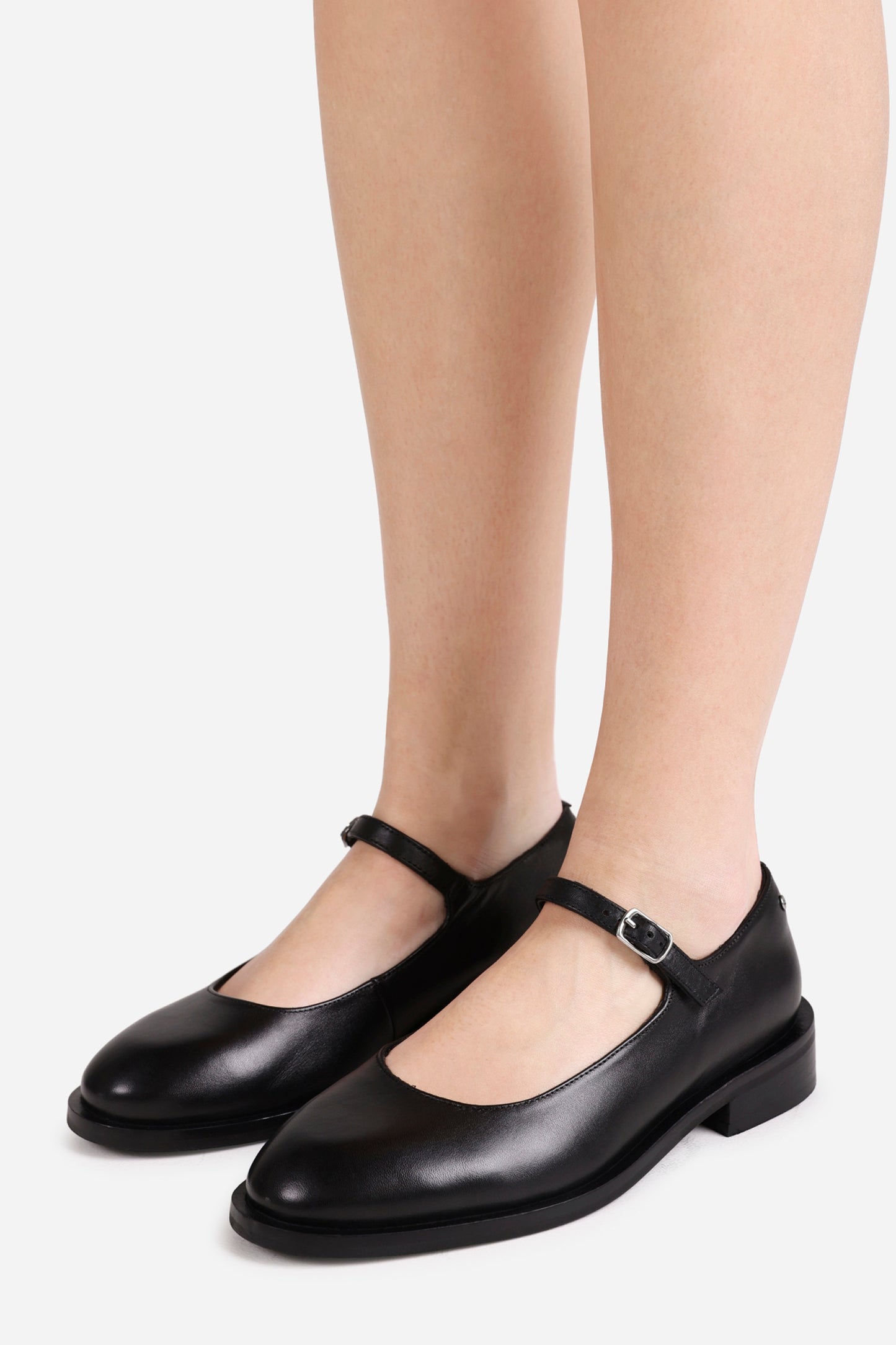 next-wagon | black