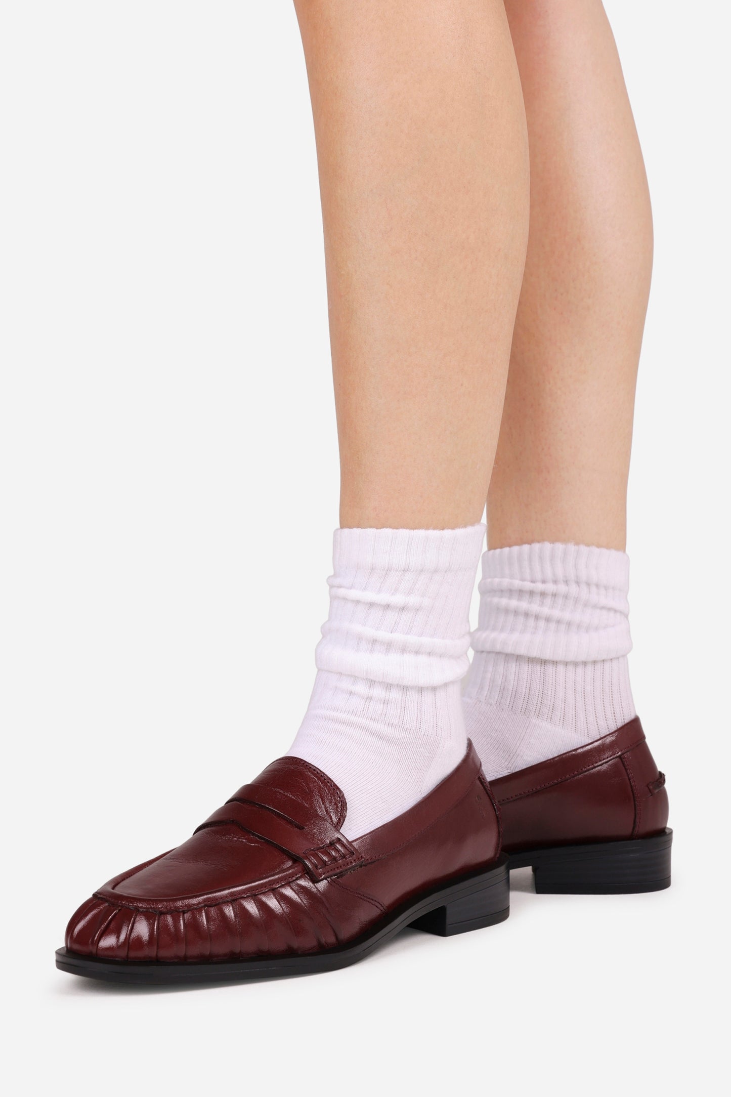 next-wagon | deep bordeaux