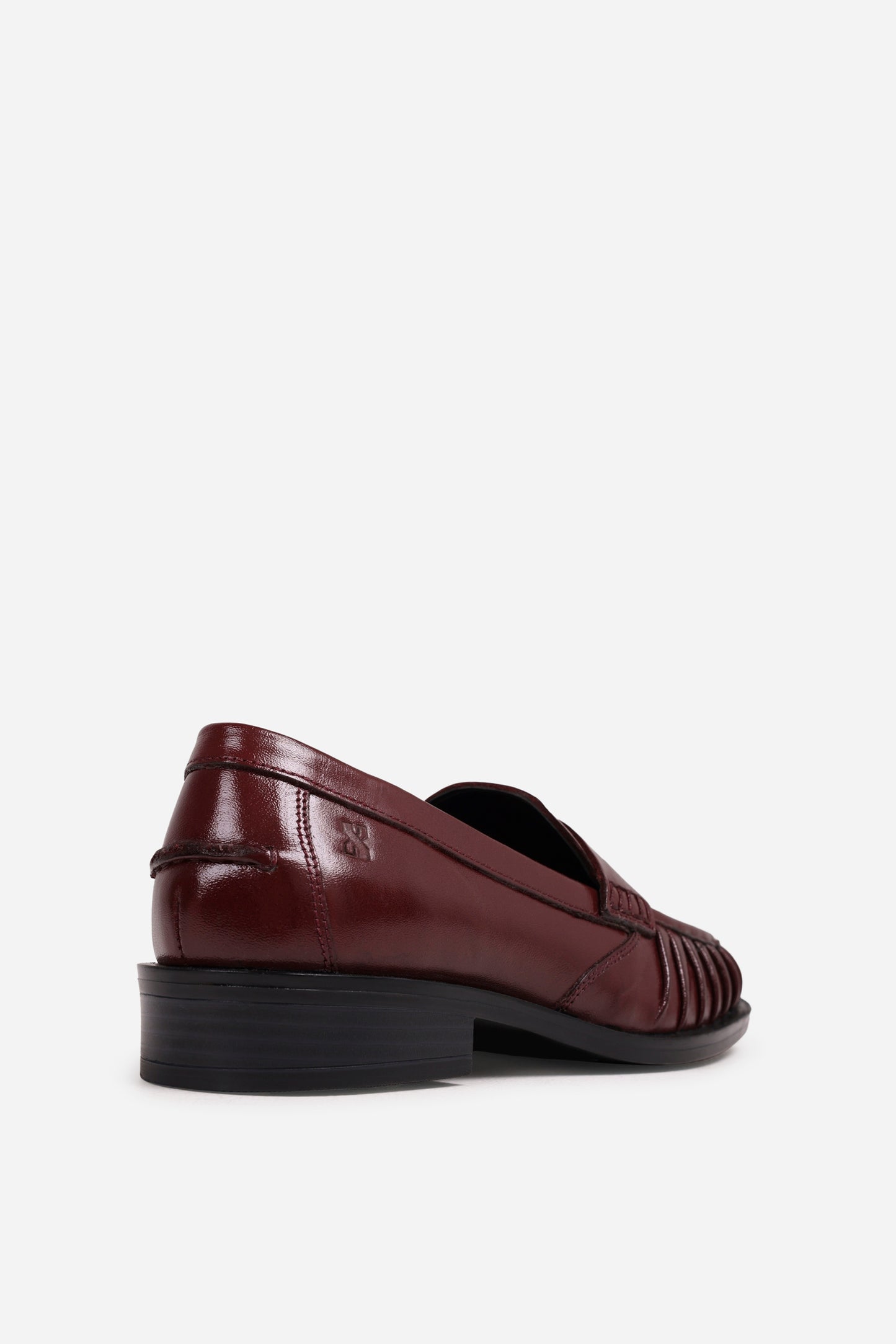 next-wagon | deep bordeaux