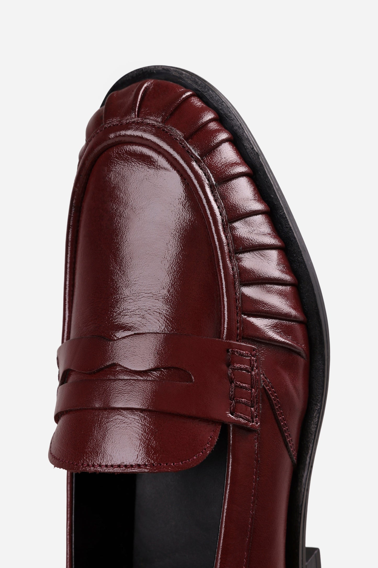 next-wagon | deep bordeaux