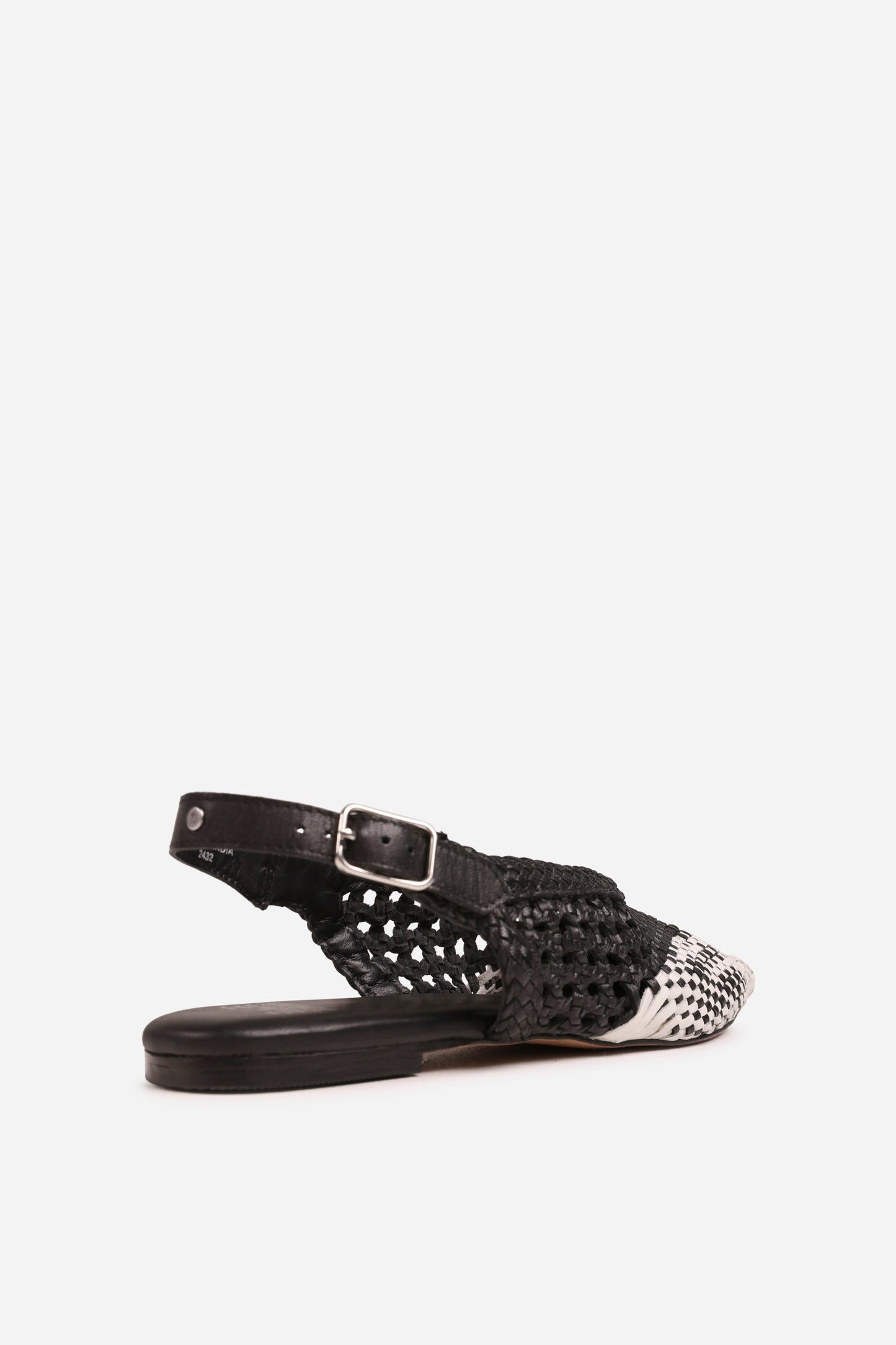 amme-line | black/off white