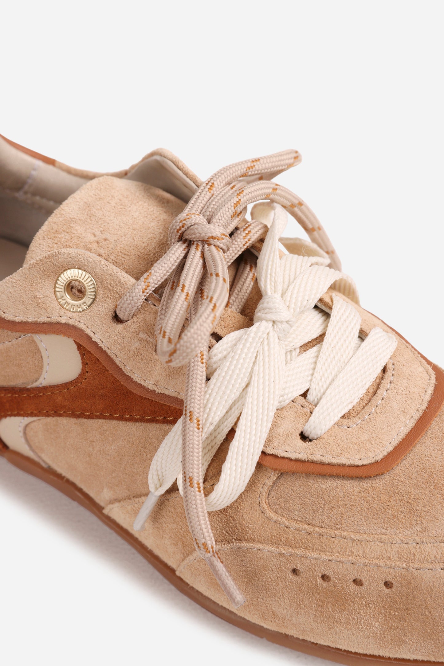 Myr-aa | oatmilk/caramel