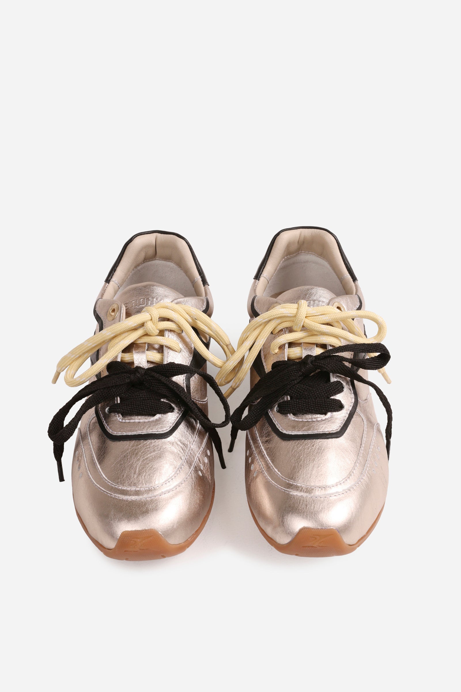 Myr-aa | champagne/black/oatmilk – BRONX