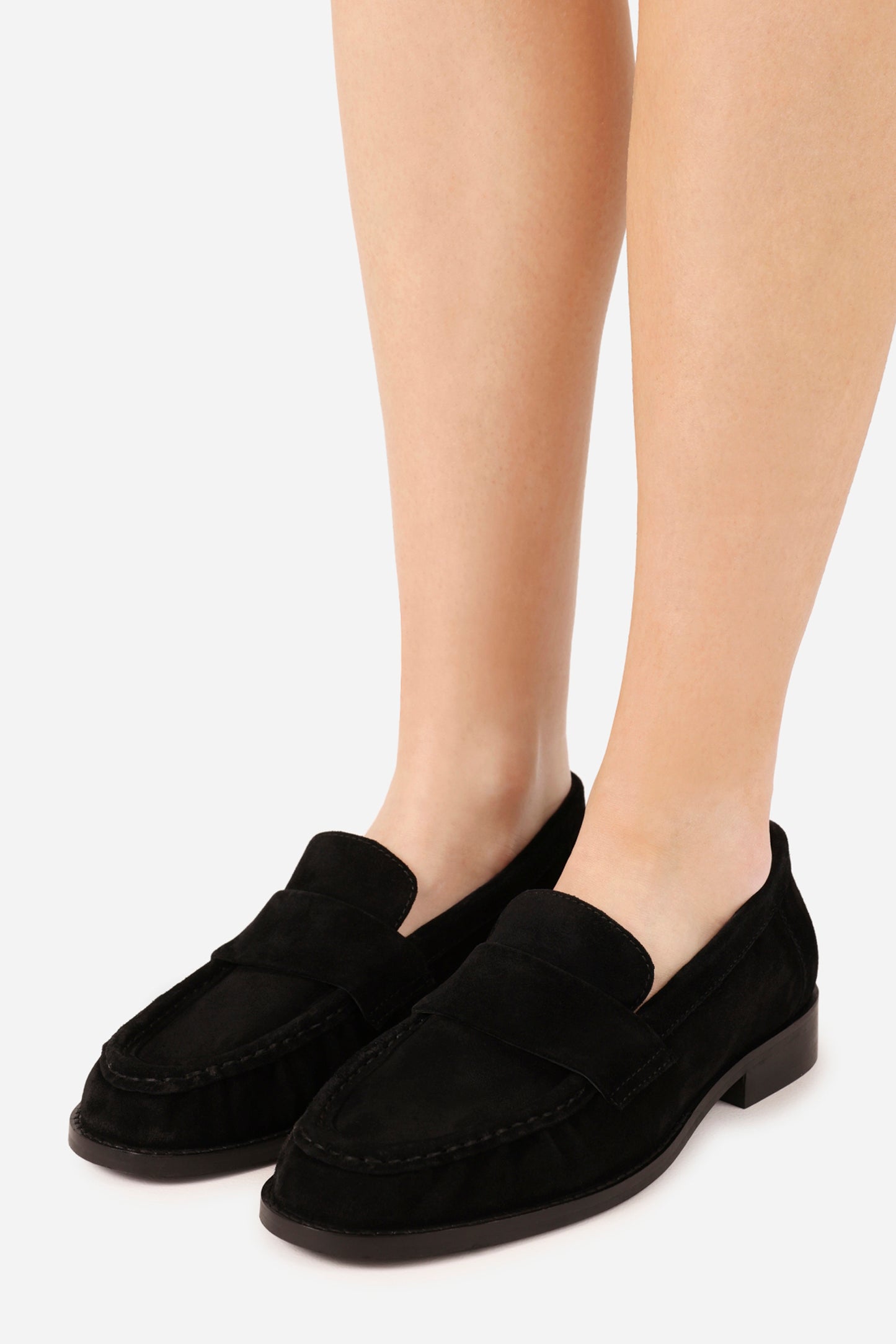 zur-ii | black