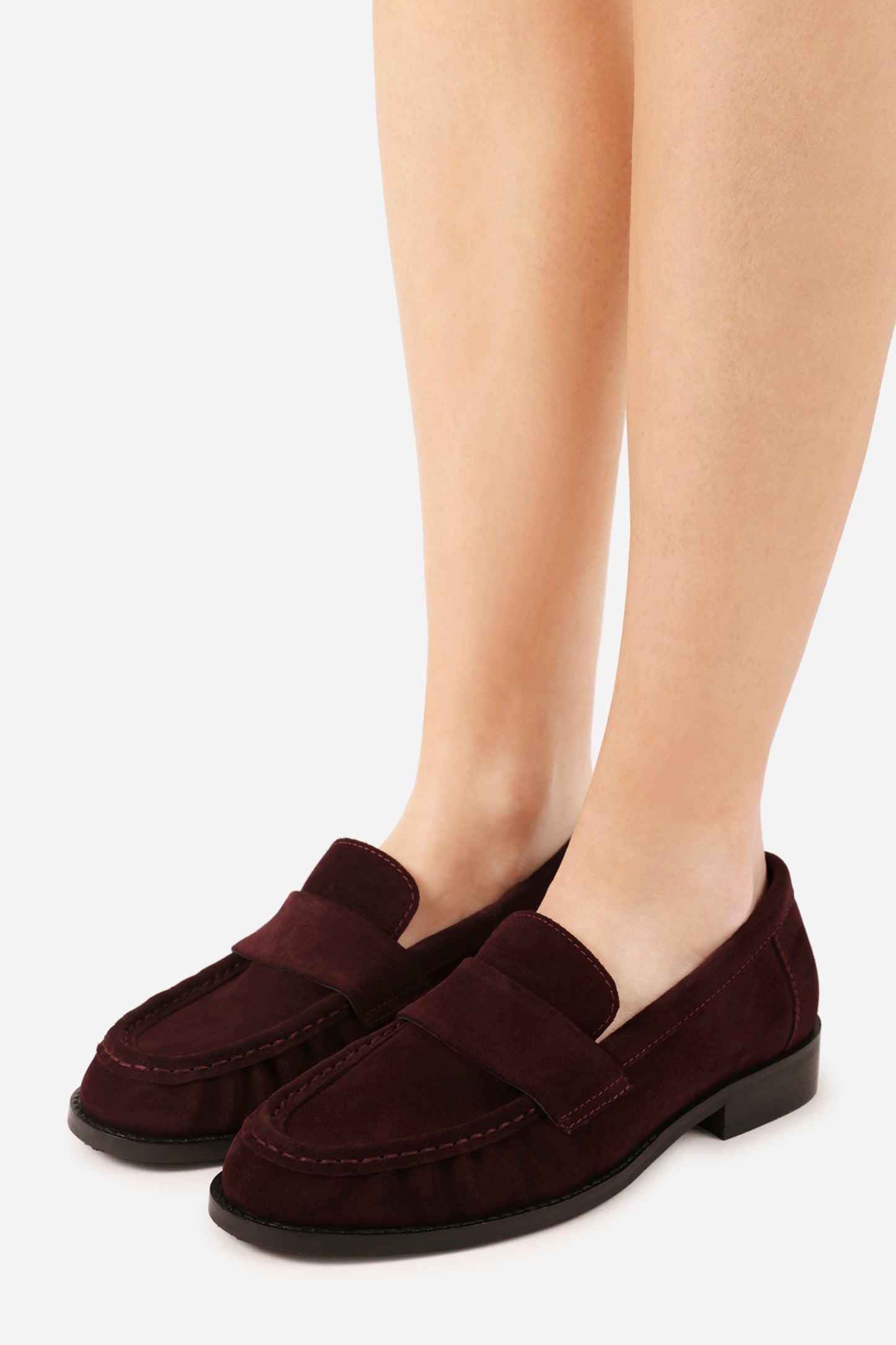 zur-ii | deep bordeaux