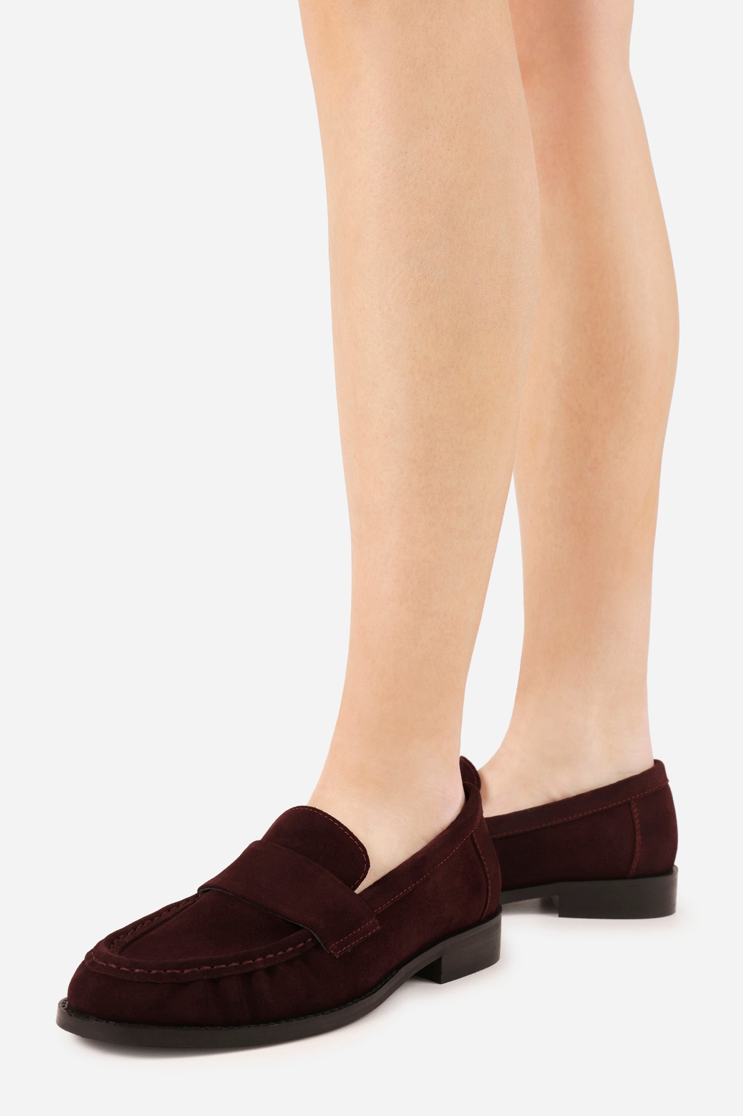 zur-ii | deep bordeaux
