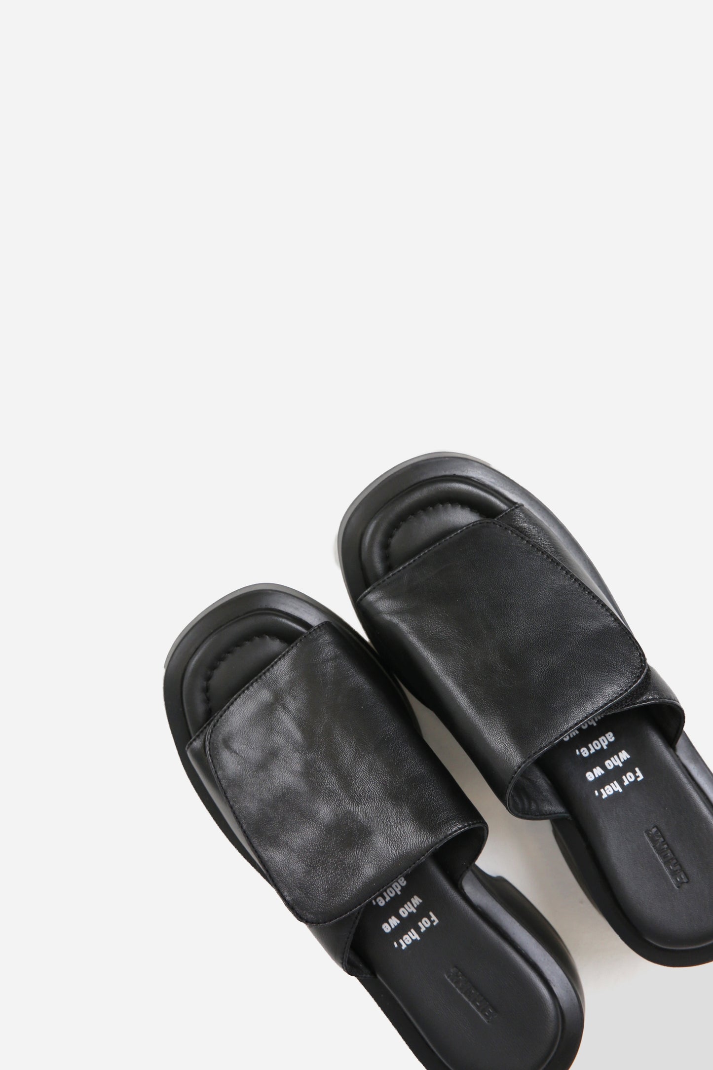 vita-sandal | black