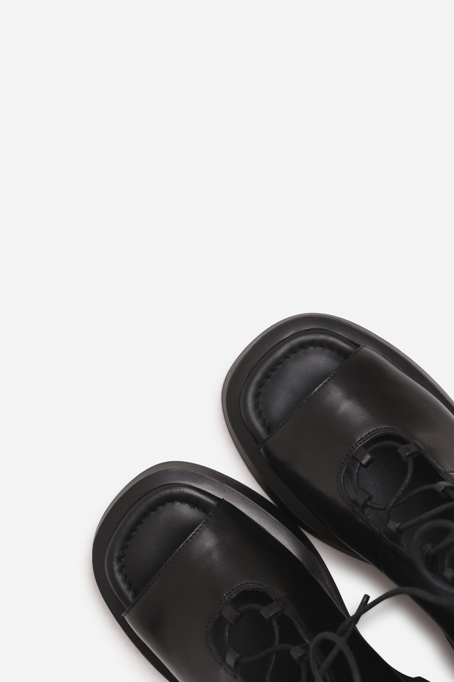 vita-sandal | black