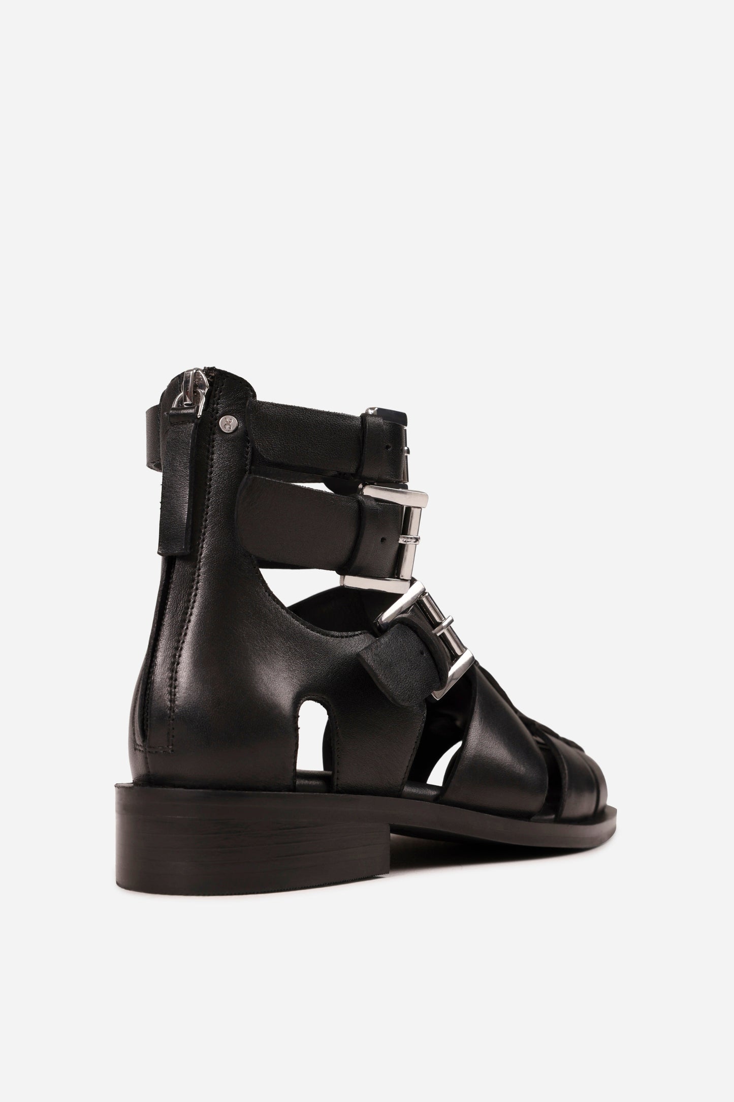 next-wagon | black