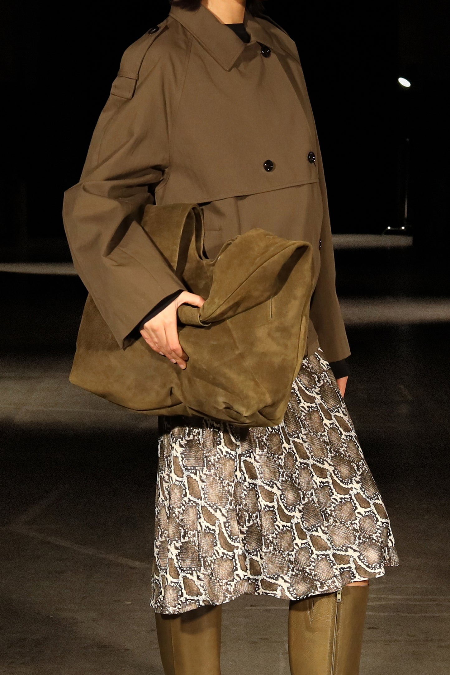 puff-y | khaki