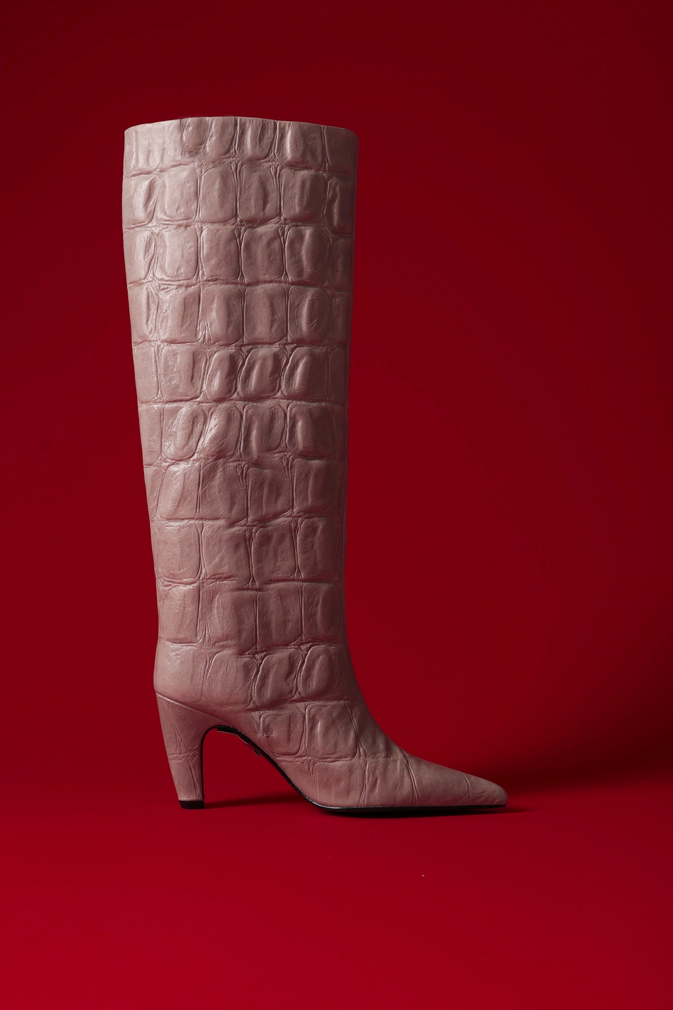 low-jadey | off white